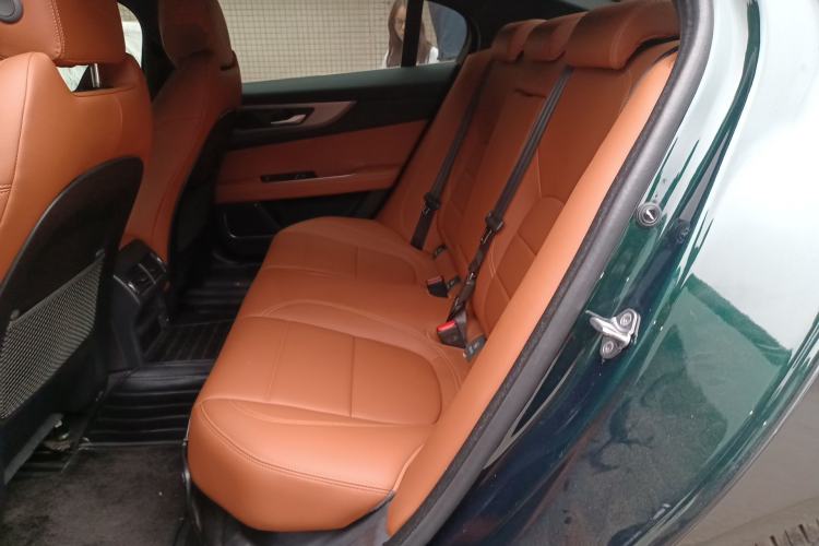 Used Jaguar XEL 2022 2.0T 250 PS R-DYNAMIC S Advanced Sport Edition Left Rear Seat