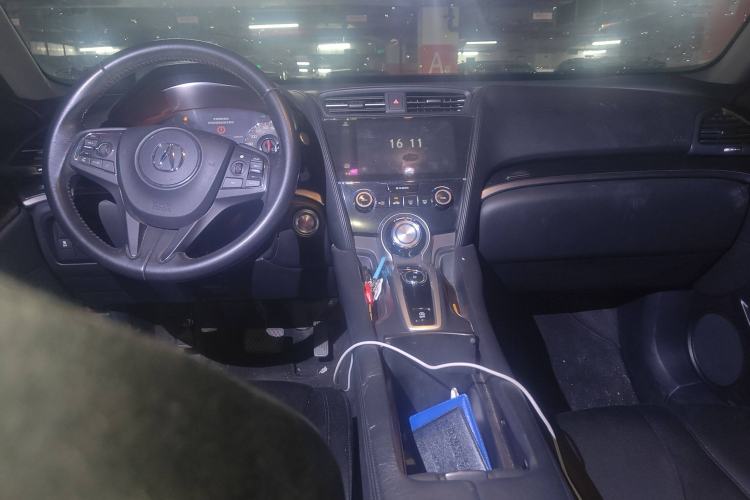 Used Acura CDX 2016 1.5T Two-Wheel Drive Enjoyment Version Center Console