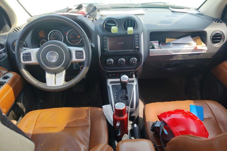 Used Jeep Compass 2014 Revised Version 2.4L Four-Wheel Drive Luxury Navigation Edition
