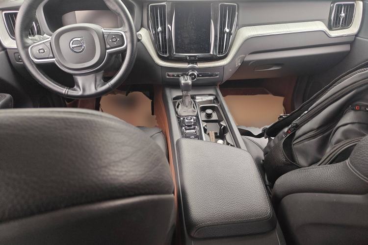 Used Volvo XC60 2018 T5 4x4 Zhiyi Edition