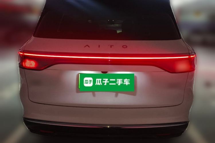 Used Hima AITO M8 2025 Extended-Range Max Version 37 kWh 5-Seater