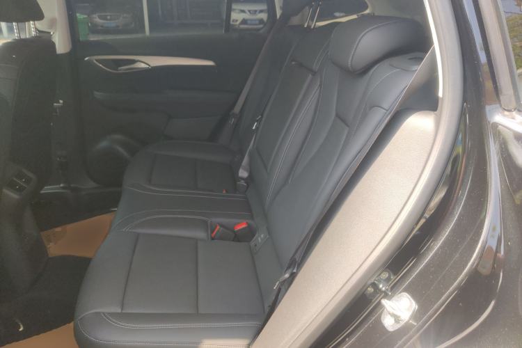 Used Buick Envision 2025 Encore Plus 28T Two-Wheel-Drive Platinum Edition