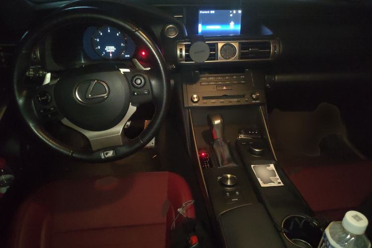 Used Lexus IS 2015 200t F SPORT
