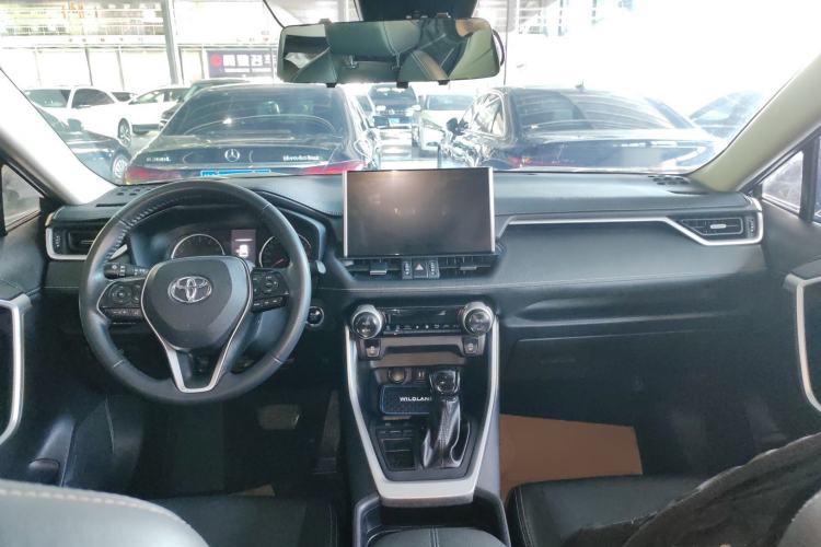 Used Toyota Wildlander 2022 2.0L CVT Two-Wheel Drive Luxury PLUS Edition
