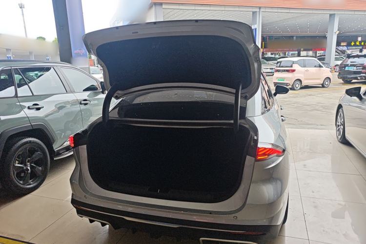 Used Geely Galaxy L6 2025 EM-i 140km Starship Edition