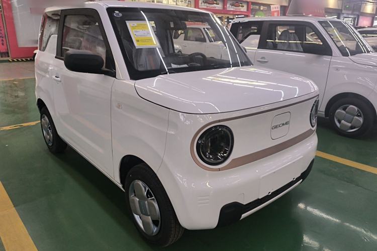 Used Geely Galaxy Panda 2024 Panda Mini 200km Endurance Bear
