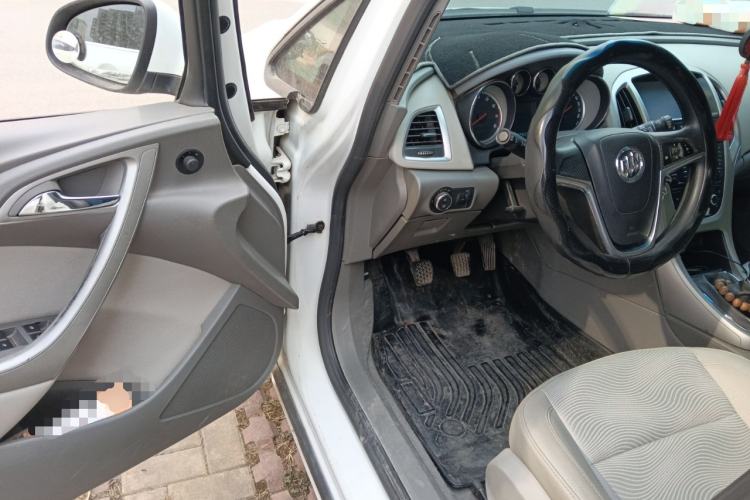 Used Buick GT 2014 XT 1.6L Manual Entry-Level Model
