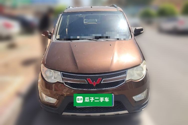 Used Wuling Hongguang 2014 1.5L S Luxury Model
