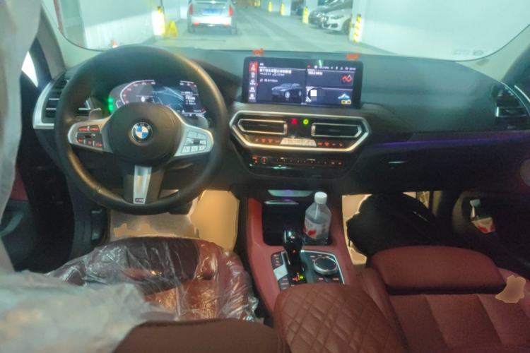 Used BMW X3 2023 xDrive30i Leading Model M Night Edition Package Center Console