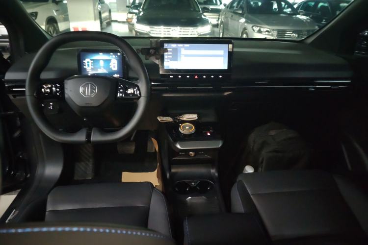 Used MG 4 EV 2022 425 km Luxury Edition