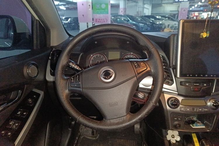 Used SsangYong Korando 2013 2.0L Gasoline Two-Wheel Drive Automatic Luxury Navigation Edition
