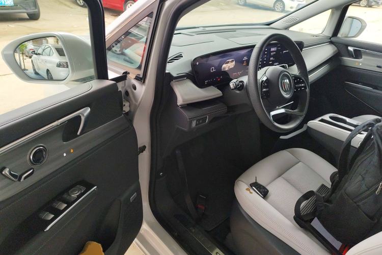 Used Buick GL8 2025 Lu Zun Deluxe Edition
