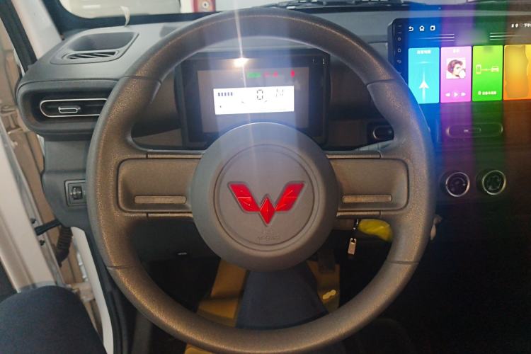 Used Wuling Zhiguang New Energy 2025 Standard Model Steering Wheel