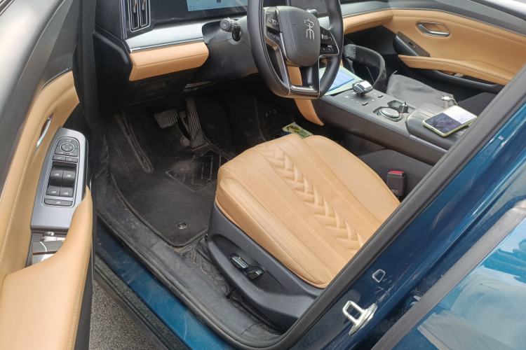 Used BYD Song L DM-i 2024 112 km Beyond Edition Driver Seat