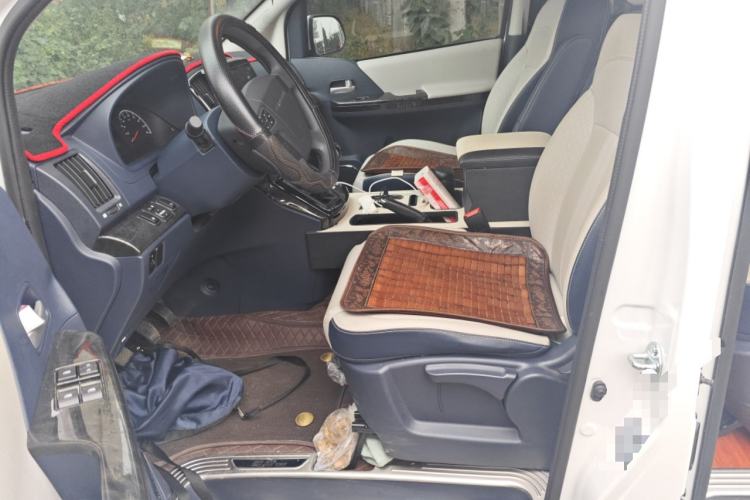 Used FORTHING Lingzhi PLUS 2024 1.5T Manual Luxury 9-Seater
