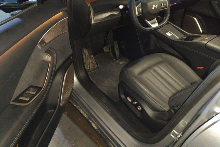 Used ONVO L60 2024 60 kWh Rear-Drive Version