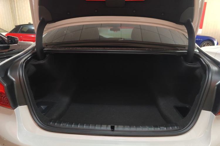 Used BMW 5 Series 2020 530Li Luxury Edition M Sport Package
