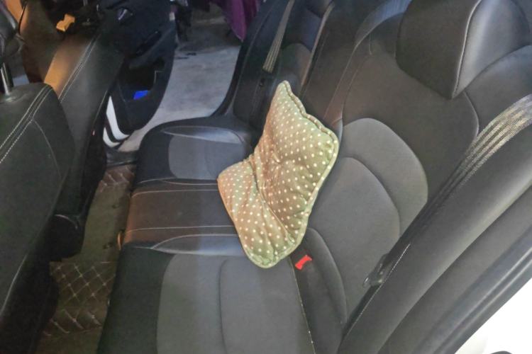 Used Chevrolet Cavalier 2019 325T Dual-Clutch Xinyue Edition Left Rear Seat