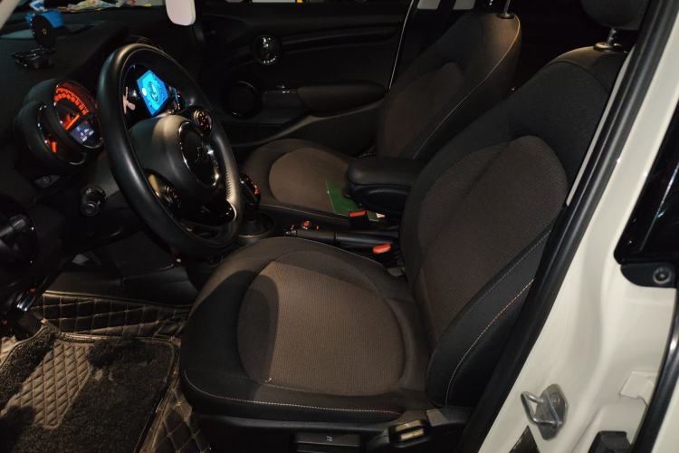 Used MINI 2018 1.5T ONE Five-Door Edition Left Front Seat