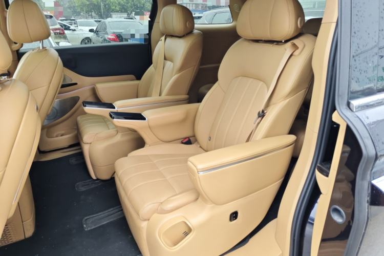 Used VOYAH Dream 2025 PHEV Four-Wheel Drive Prestige Kunpeng Edition Left Rear Seat