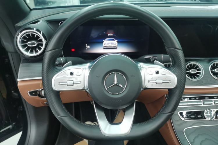 Used Mercedes-Benz E-Class 2020 E 260 Convertible Coupe Steering Wheel