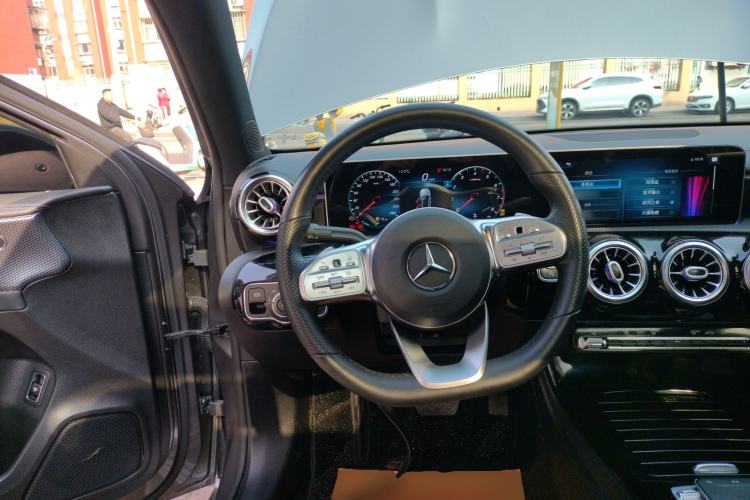 Used Mercedes-Benz A-Class 2020 Restyled A 200 L Sport Sedan Fashion Version
