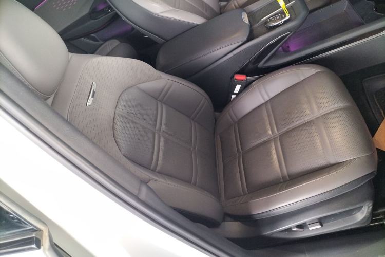 Used Hongqi EH7 2024 820 Pro