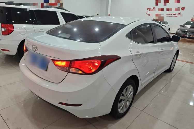 Used Hyundai Elantra (5th Generation / Langdong) 2016 1.6L Automatic Smart Version