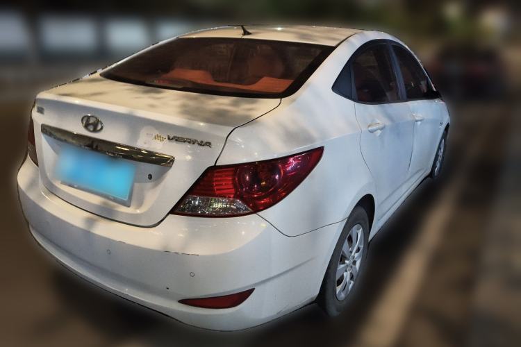 Used Hyundai Verna (older generation) 2010 Sedan 1.4L Manual Comfort GS
