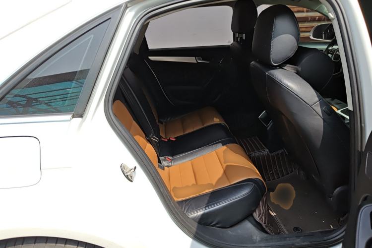 Used Audi A4L 2011 2.0 TFSI Standard Model
