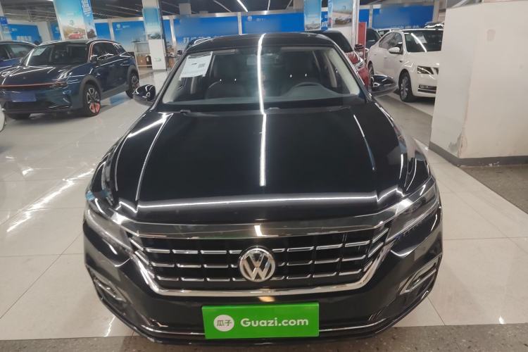 Used Volkswagen Passat 2019 330TSI Luxury Edition China VI Standard

