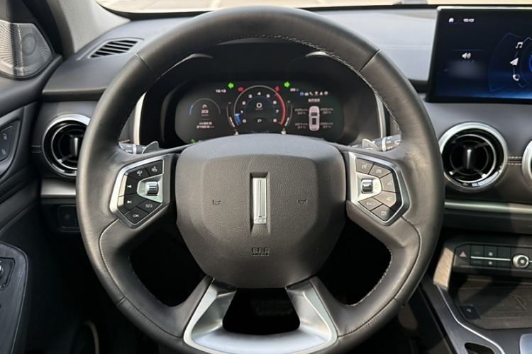 Used Wey VV6 2021 2.0T Two-Wheel Drive Smart Plus