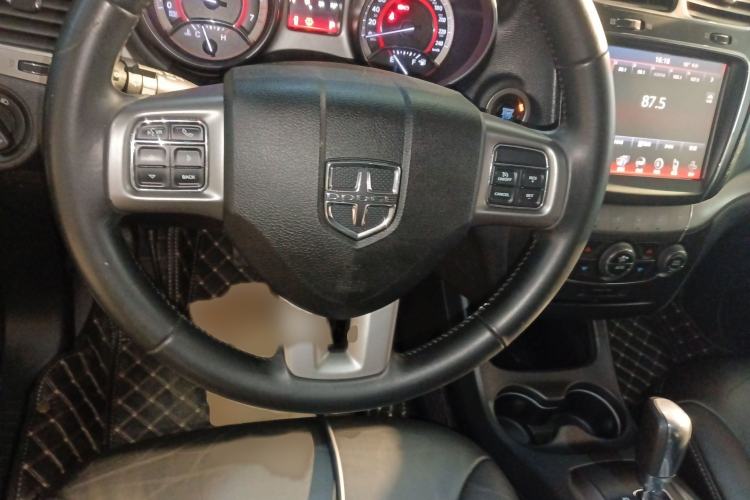 Used Dodge Journey 2016 2.4L Two-Wheel-Drive Touring Edition Steering Wheel