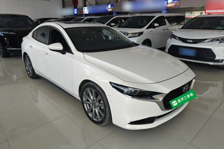 Used Mazda 3 Axela 2021 2.0L Automatic Zhi Rui Edition Front Right 45 Deg