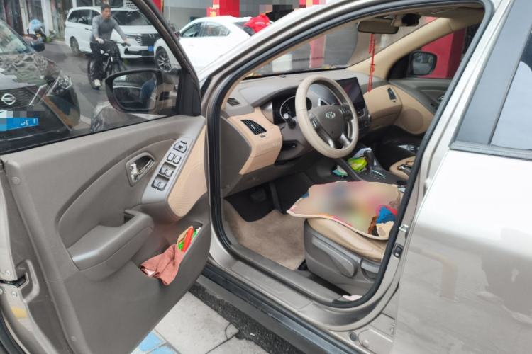 Used Hyundai ix35 2010 2.0L Automatic Two-Wheel Drive Elite Edition GLS
