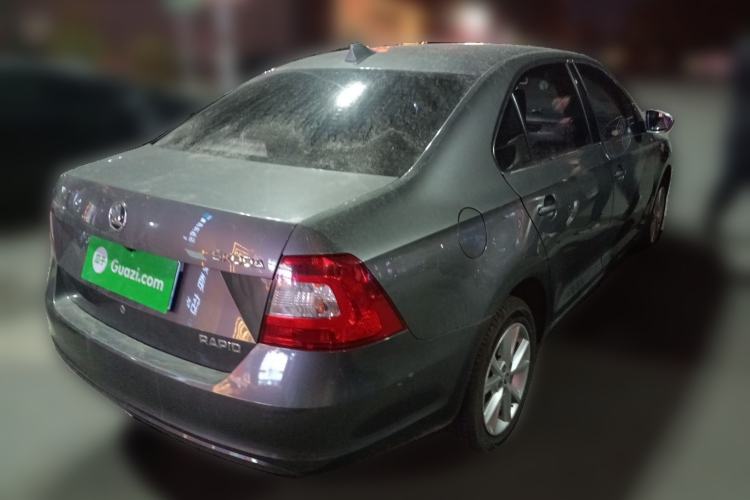 Used Skoda Rapid 2015 1.6L Automatic Smart Selection Model
