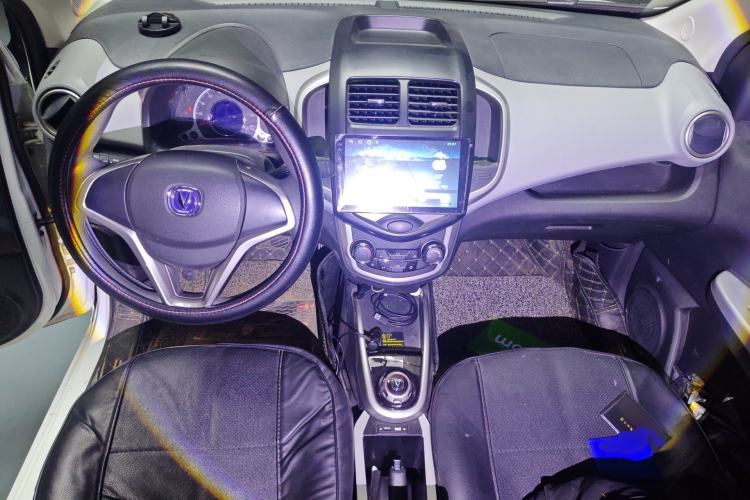 Used CHANGAN Benni E-Star 2021 National Edition Xin Yue Version Lithium Iron Phosphate (31.18 kWh) Center Console