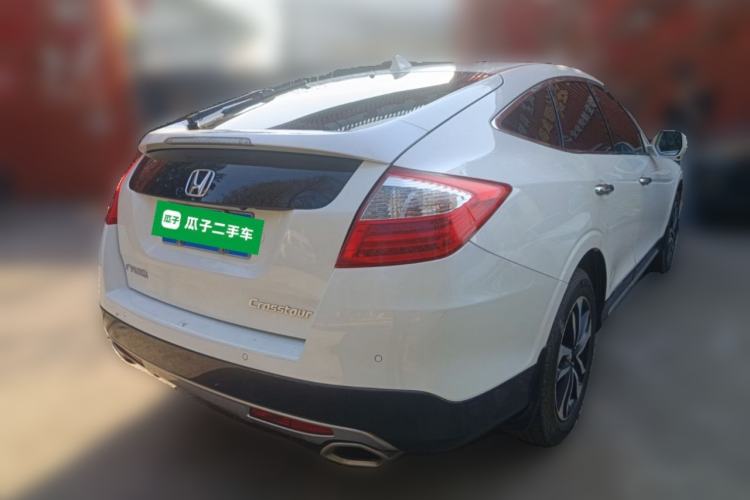 Used Honda Crosstour 2014 2.4L Luxury Edition
