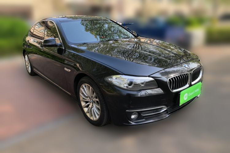 Used BMW 5 Series 2014 525Li Luxury Design Package Front Right 45 Deg