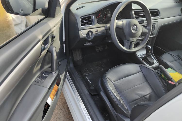 Used Volkswagen Lavida 2013 Restyled Classic 1.6L Automatic Comfort Edition Driver Seat