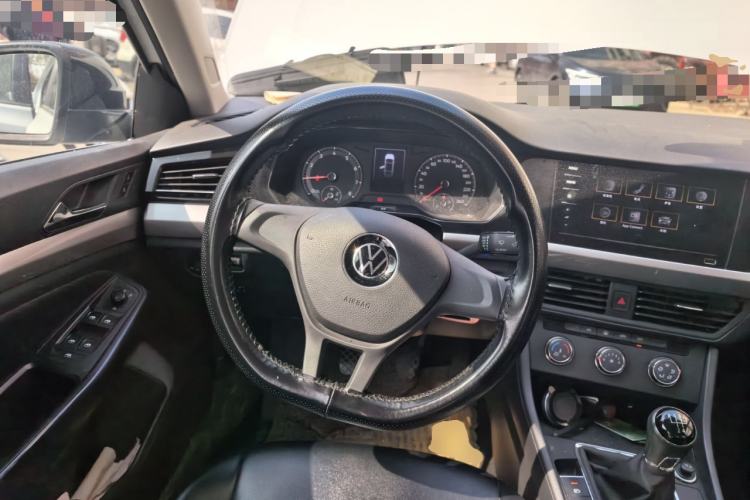 Used Volkswagen Bora 2021 1.5L Manual Fashion Smart Connect Edition
