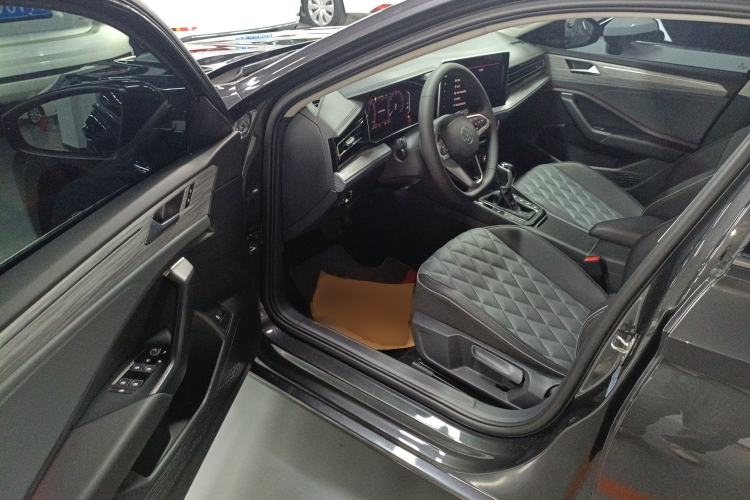 Used Volkswagen Sagitar 2023 300TSI DSG Excellence Edition