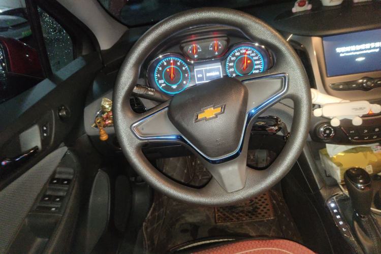 Used Chevrolet Cruze 2018 Hatchback 320 Automatic Pioneer Sunroof Edition
