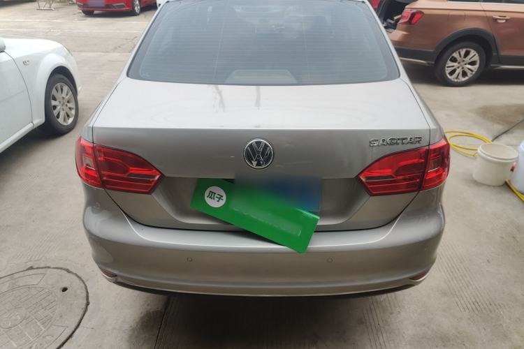 Used Volkswagen Sagitar 2014 1.6L Manual Comfort Model
