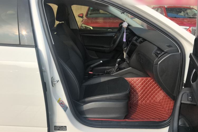 Used Skoda Octavia 2017 Classic Model 1.6L Automatic Standard Edition