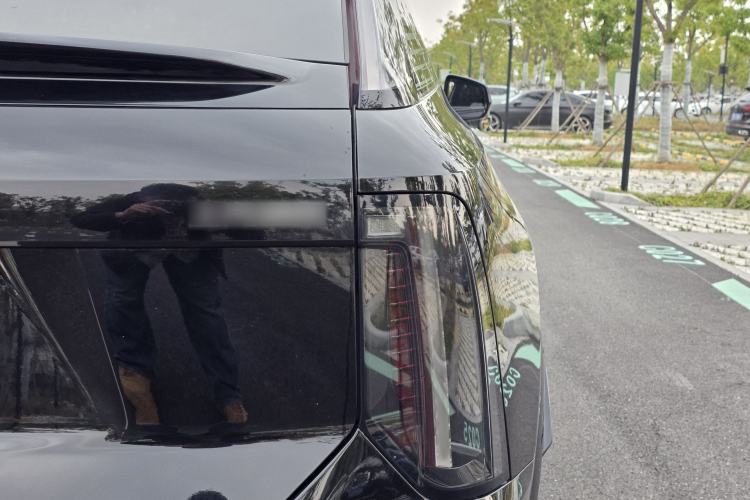 Used Cadillac OPTIQ 2024 Standard Range Version
