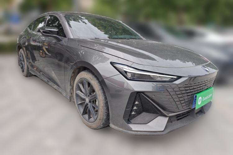 Used CHANGAN UNI-V 2022 1.5T Prestige Version
