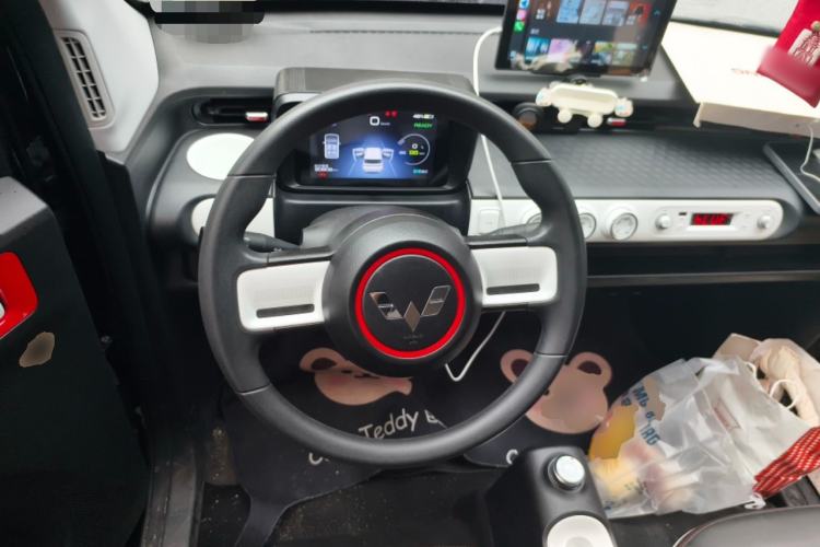 Used Wuling Hongguang MINIEV 2022 GAMEBOY 200km Gaming Edition with Lithium Iron Phosphate Steering Wheel