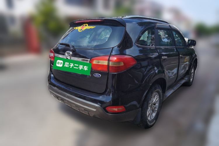 Used JMC Yusheng S350 2013 2.4T Automatic 2WD Diesel Luxury Edition 5 Seats
