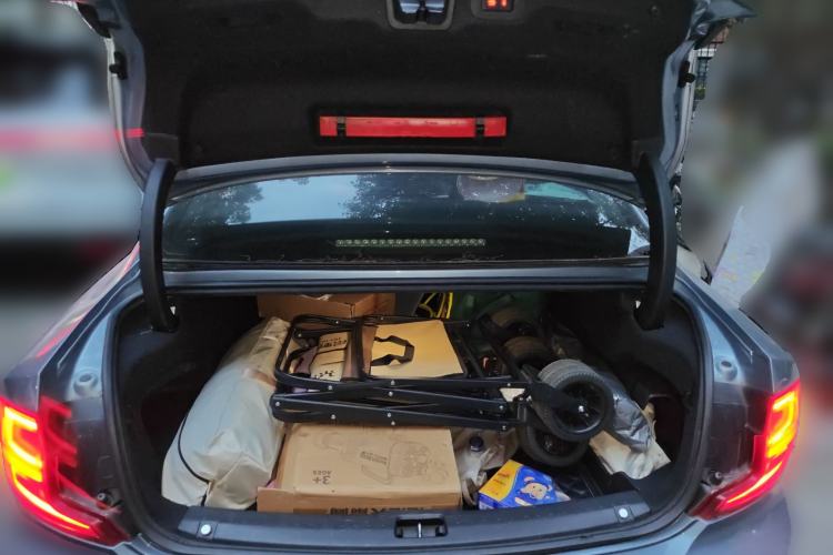 Used Volvo S90 New Energy 2019 T8 e-Drive Hybrid Intelligent Luxury Version China VI Standard
